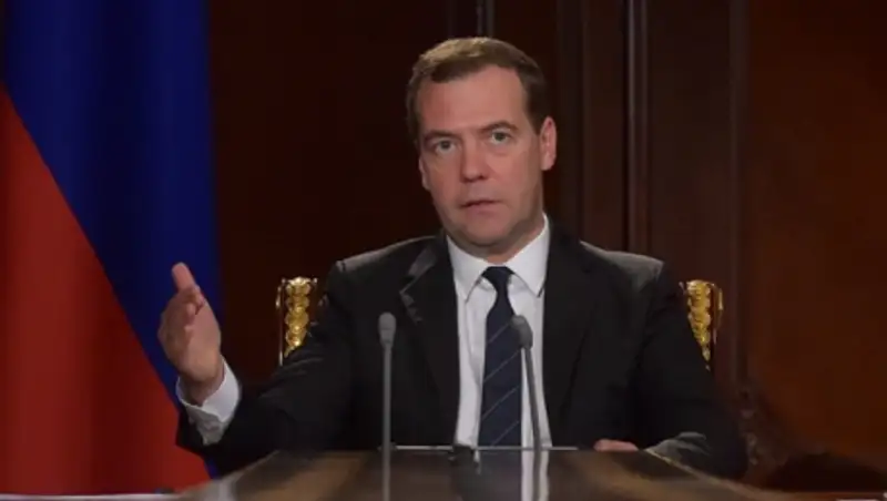 Медведев сравнил долги Украины с царскими