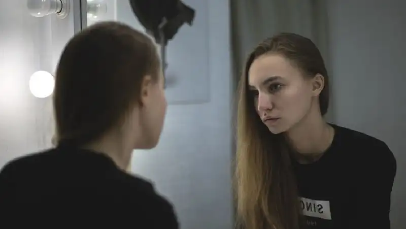 Депрессия и снижение зрения может указывать на дефицит B12 – эксперты