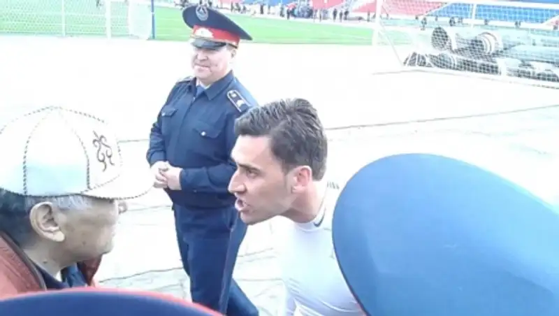 Болельщики против казахстанских футболистов. КПЛ-2015