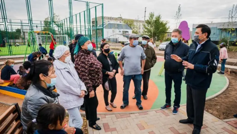 На месте болот и пустырей благоустраивают парки и дворы в Нур-Султане