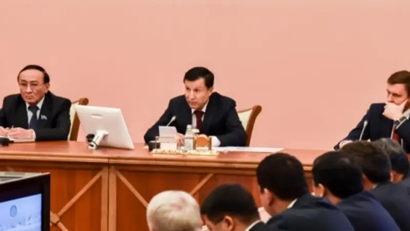 Аким Астаны: На пассажирские перевозки приходится самое большое количество жалоб