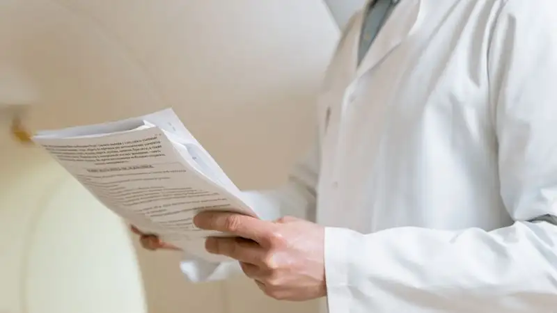 "Малышам даже укол страшно ставить": специалисты о "хиджаме"