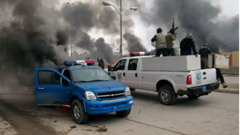 Сунниты частично захватили два иракских города