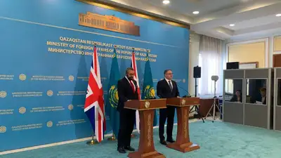 Джеймс Клеверли в Астане: в МИД Казахстана проходит пресс-конференция, фото - Новости Zakon.kz от 18.03.2023 11:46