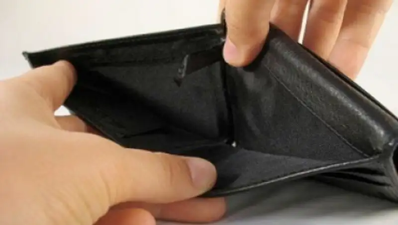 За невыплату зарплаты можно претендовать на компенсацию морального вреда