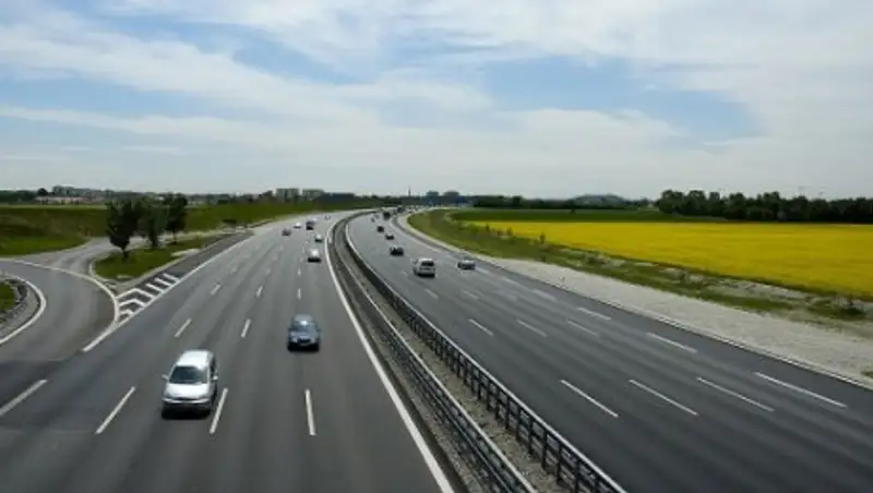 Глава МИР РК рассказал о дефектах на магистрали «Западная Европа - Западный Китай» 