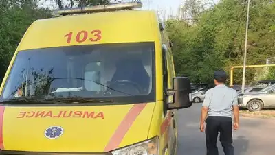 ДТП с участием скорой, фото - Новости Zakon.kz от 31.08.2022 17:58