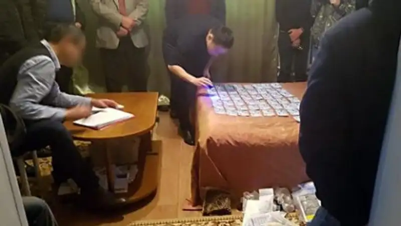 Задержан аким района в ВКО