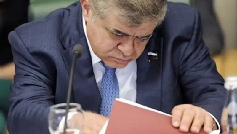 Российские сенаторы отказались от поездок в США