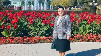 Акшабак Батимова из Кызылординской области встречала Токаева, фото - Новости Zakon.kz от 13.10.2023 12:01