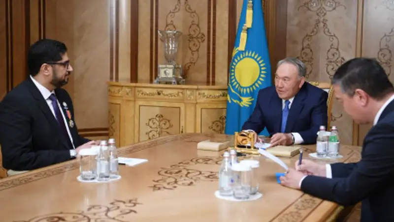 Нурсултан Назарбаев попрощался с послом ОАЭ, завершившим свою миссию