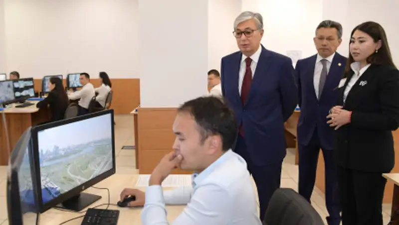 Касым-Жомарт Токаев посетил столичный центр "IKomek109"