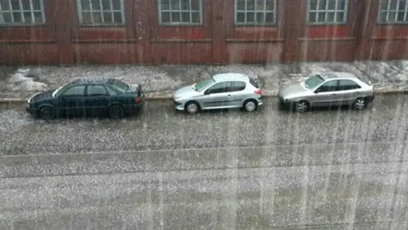 Проливные дожди привели к затоплению улиц в Минске