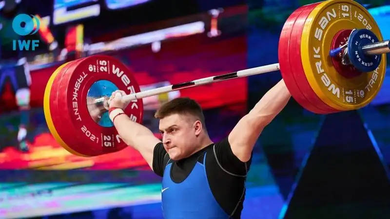 Тяжелая атлетика Серебро ЧА-2022, фото - Новости Zakon.kz от 12.05.2023 17:31