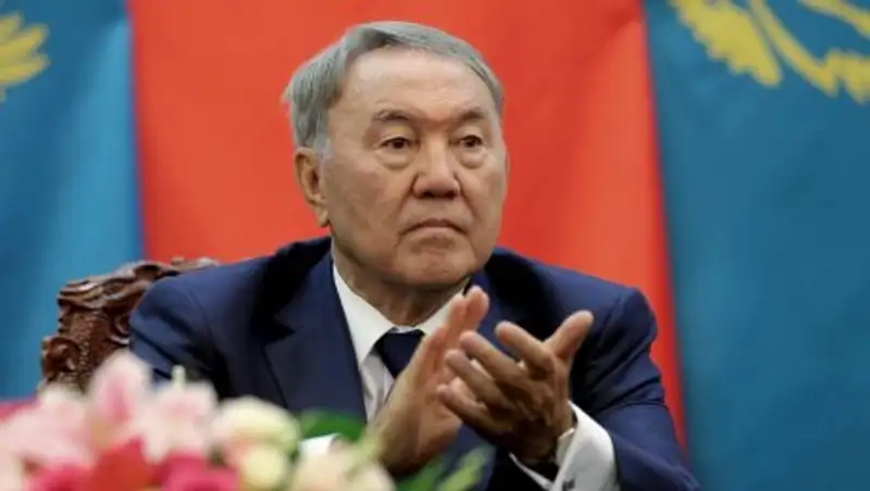 Назарбаев выразил соболезнования родным и близким народного артиста Кумана Тастанбекова