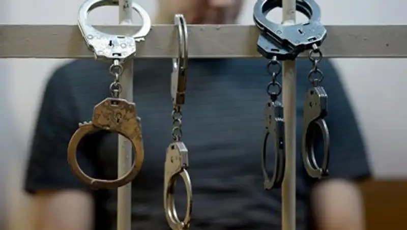 В Киргизии задержали сотрудника антинаркотического ведомства за сбыт гашиша