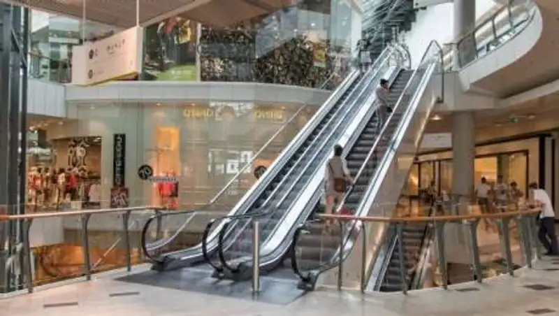 Около 100 человек эвакуировали из торгового дома в центре Кокшетау