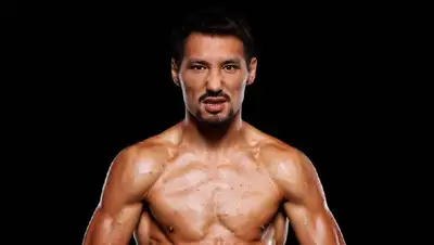 Алимханулы готовится к бою с Андраде , фото - Новости Zakon.kz от 02.01.2022 20:42