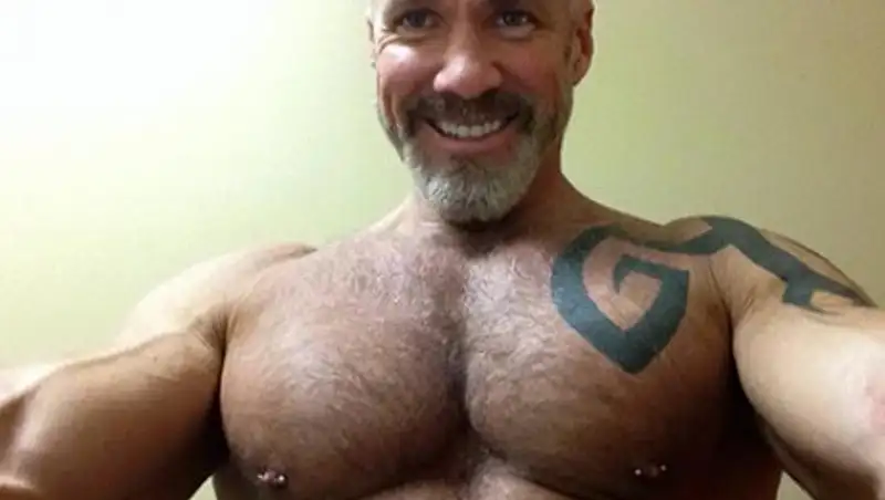 Американский репортер стал порноактером из-за ненависти к журналистике