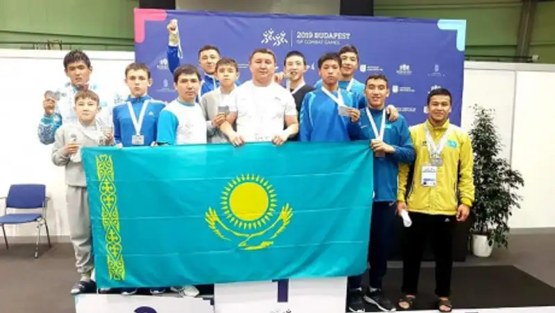 Казахстанские борцы-вольники выиграли общий зачет Всемирных юношеских Игр