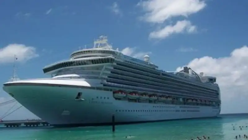 На круизном лайнере заболели 172 человека