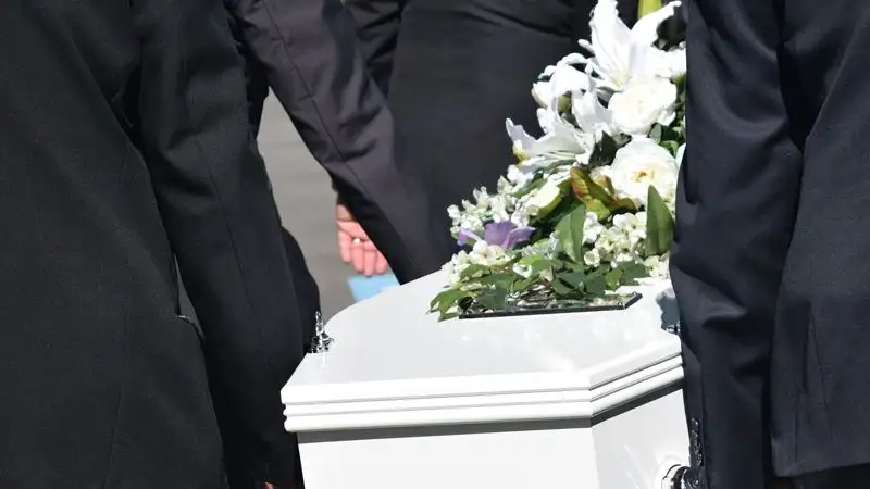 Мумифицированного человека похоронят после 128 лет пребывания на выставке