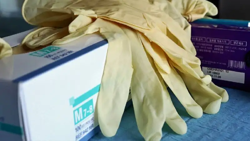 18 казахстанцев скончались от КВИ и пневмонии за сутки