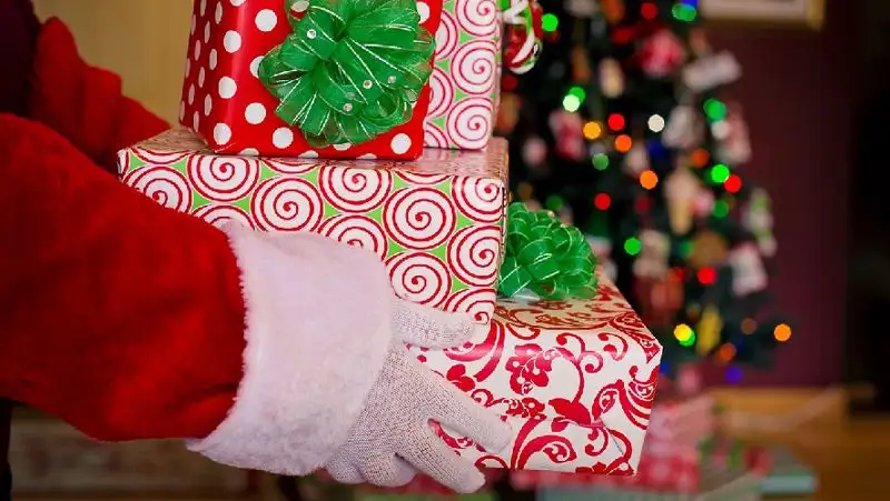 Санта-Клауса не существует: епархии Сицилии пришлось извиняться за слова епископа