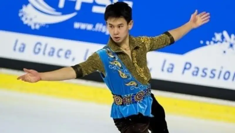 Денис Тен стал вторым на Гран-при Франции