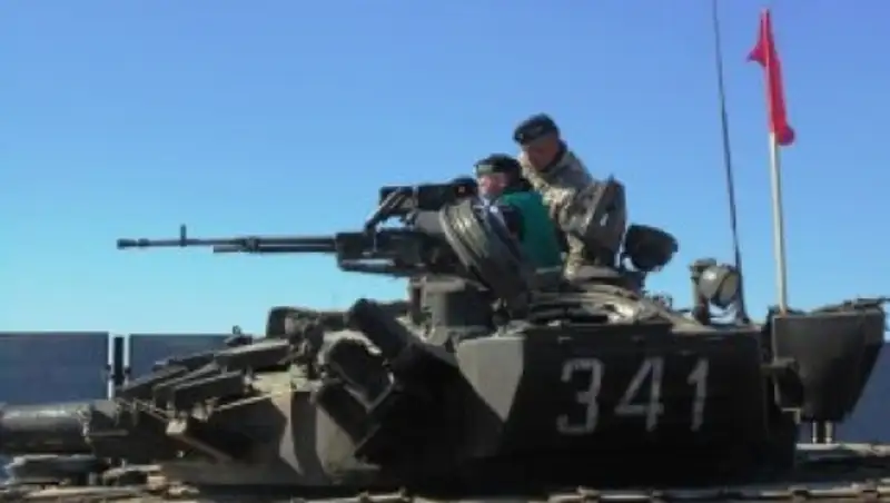 В Вооруженных Силах РК отбирают лучшие танковые экипажи для участия в Армейских играх 