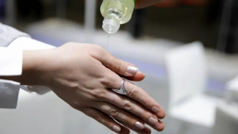 Еще 216 казахстанцев вылечились от КВИ