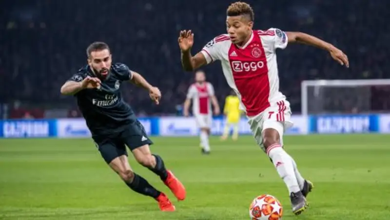 "Реал" обыграл "Аякс" в Лиге Чемпионов с помощью видеоповтора