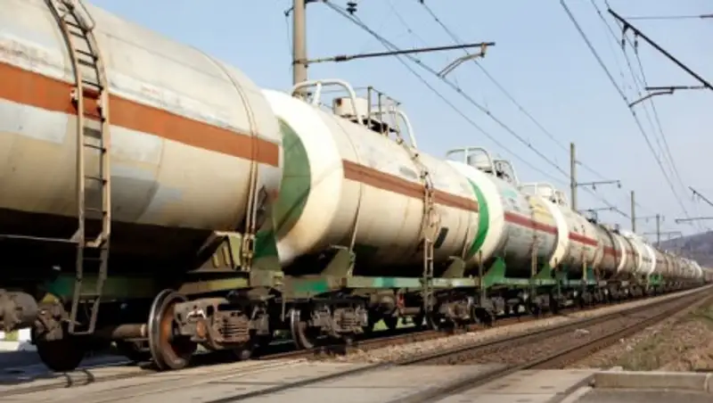 В Казахстане продлили запрет на ввоз из России нефтепродуктов ж/д транспортом