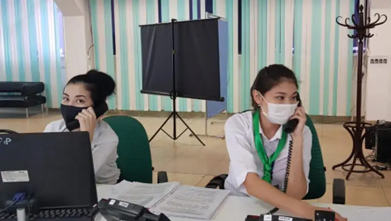 В семи областях Казахстана продлен график работы ЦОНов