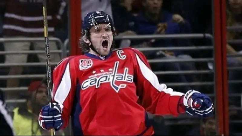 Овечкин пятый раз в карьере стал лучшим снайпером "регулярки" НХЛ