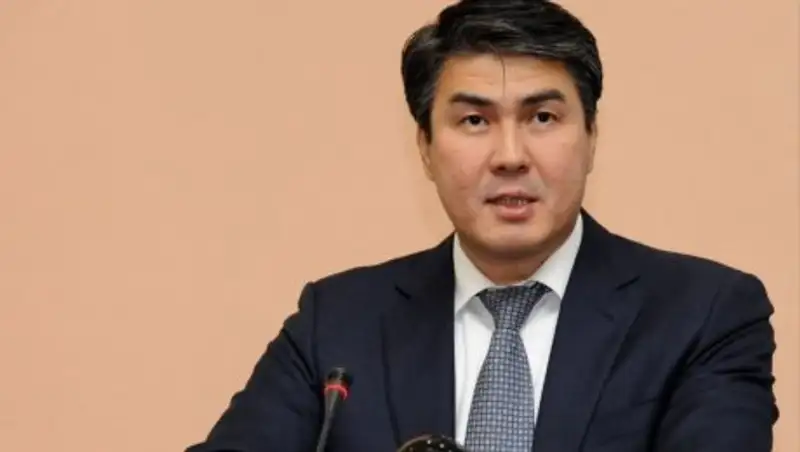 Аким Астаны ответил по поводу переноса начала рабочего времени на 7.40