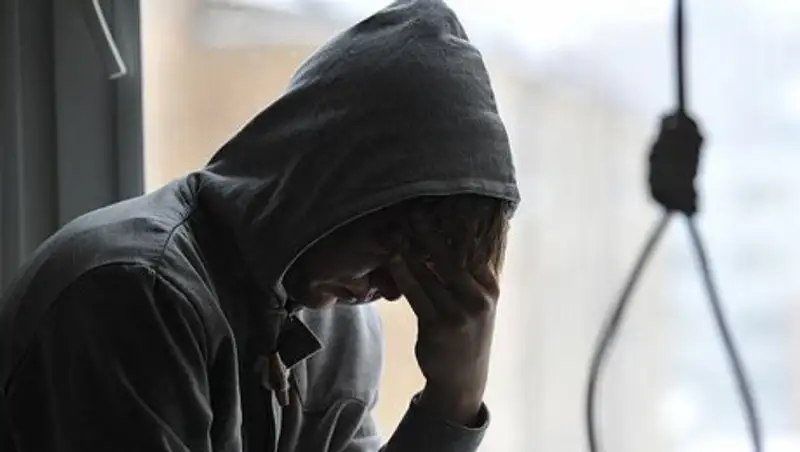 Шантаж или патология: что толкает алматинцев на самоубийство