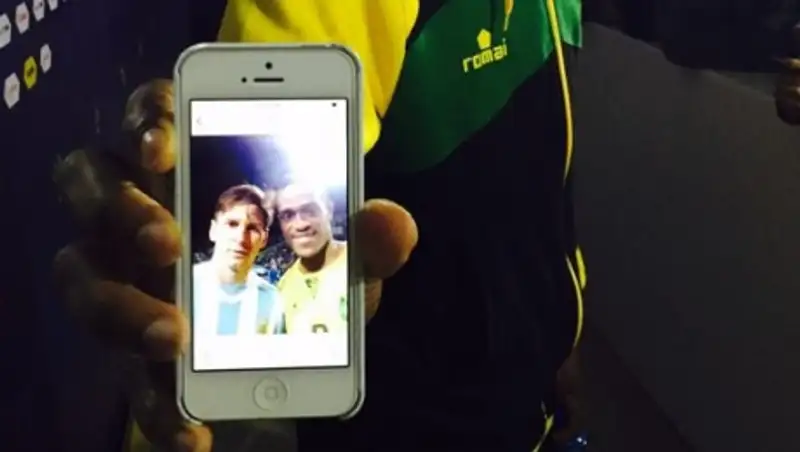 Месси: был удивлён, когда игрок сборной Ямайки подошёл ко мне с телефоном