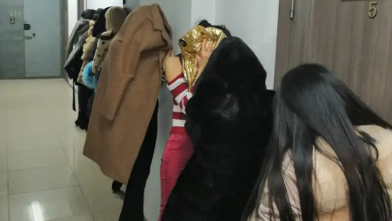 Полиция Астаны проверила сауны и массажные салоны