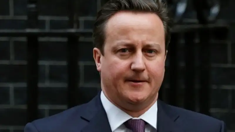 Кэмерон не готов в угоду ЕС не ужесточать выплату пособий мигрантам