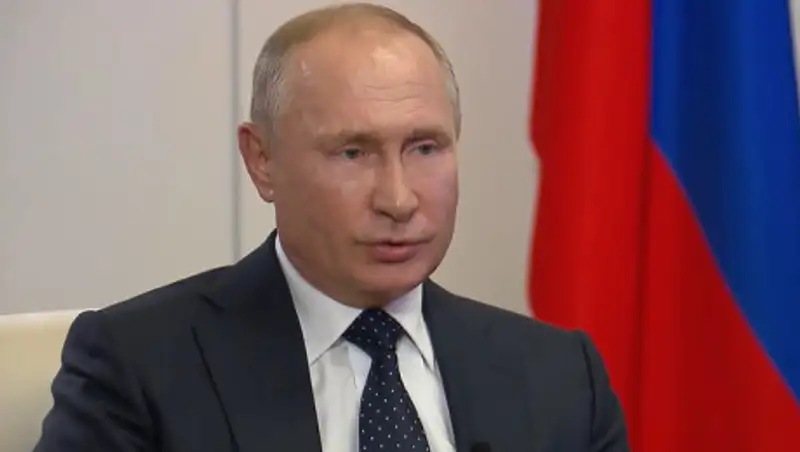 У дочери Путина поднялась температура после вакцины от COVID-19