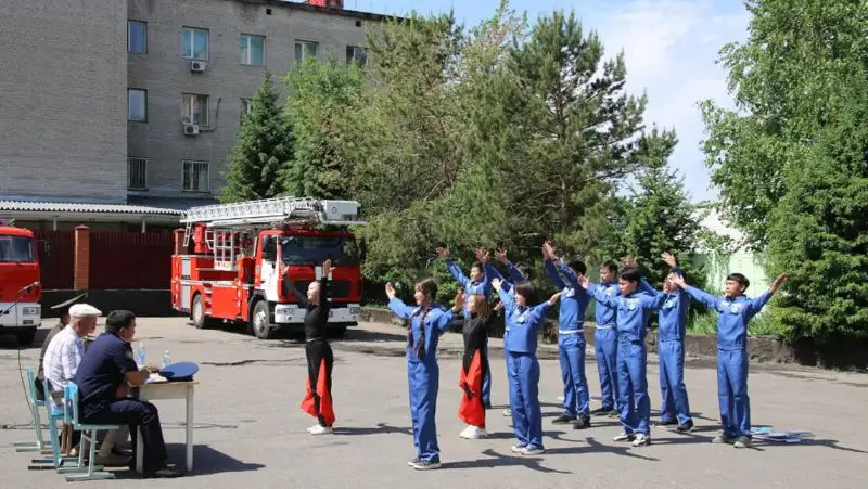 Школьников ВКО обучали правилам безопасности, фото - Новости Zakon.kz от 19.05.2022 21:15