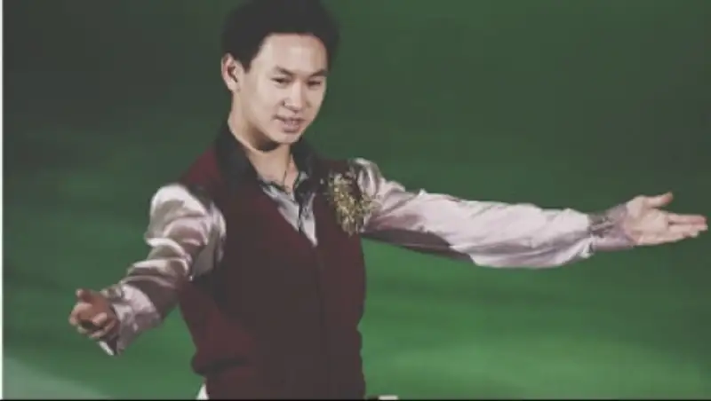 Денис Тен участвует в шоу «Christmas on Ice» в Японии