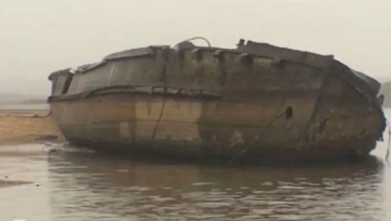 Гниющие корабли с мазутом грозят Волге экологической катастрофой 