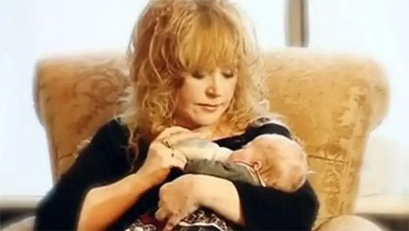 Пугачёва и Галкин с размахом отметили первый день рождения Гарри и Лизы