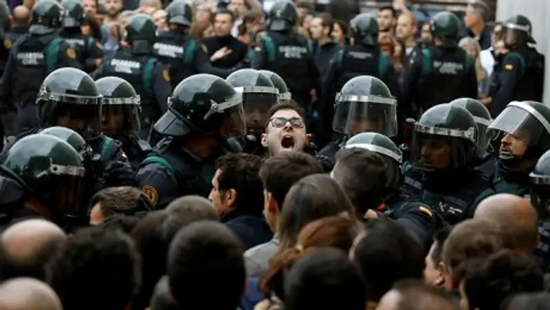 Число пострадавших в беспорядках в Каталонии возросло до 761