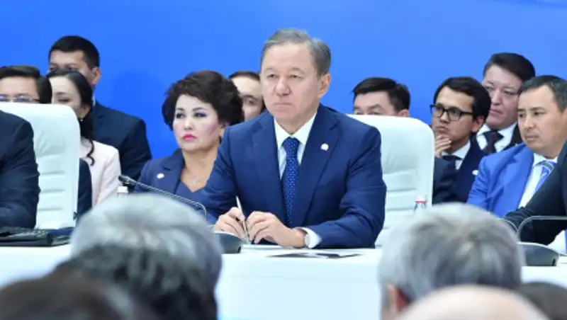 Как Нигматулин может изменить работу фракции партии Nur Otan в Мажилисе