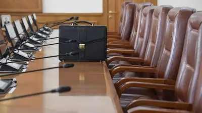 Токаев подписал закон об увольнении госслужащих в связи с утратой доверия