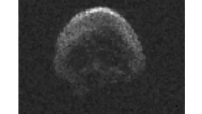 НАСА показало снимки надвигающегося на Землю гигантского астероида