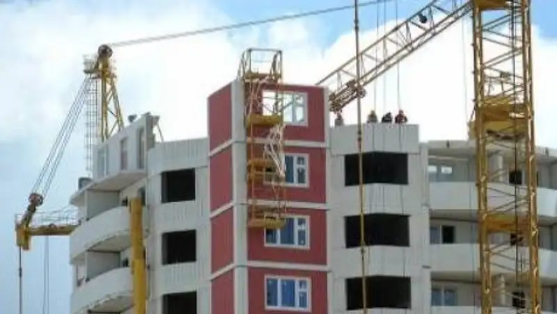 Бюджет программы "Доступное жилье" хотят урезать на 10 миллиардов тенге